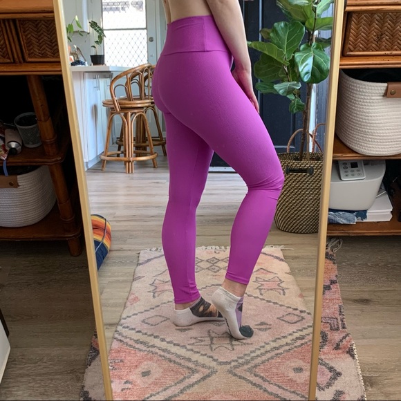 SKATIE | Fuschia Ribbed Legging, Size XS - Picture 3 of 6